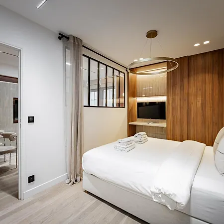 New 6 People - Saint Germain Notre-dame#ac París
